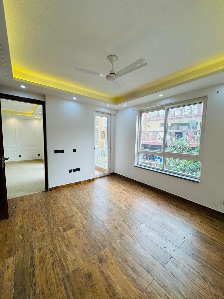 Room, saket 3 Bedroom 200 Sq.Yd. Builder Floor In Saket Delhi 8179245