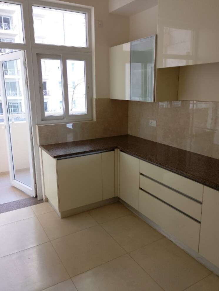 Kitchen, vatika-sovereign-park 4 Bedroom 3345 Sq.Ft. Apartment In Sector 99 Gurgaon 8179342