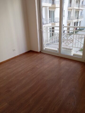 Room in 4 BHK Apartment at Vatika Sovereign Park, Sector 99 – for Sale