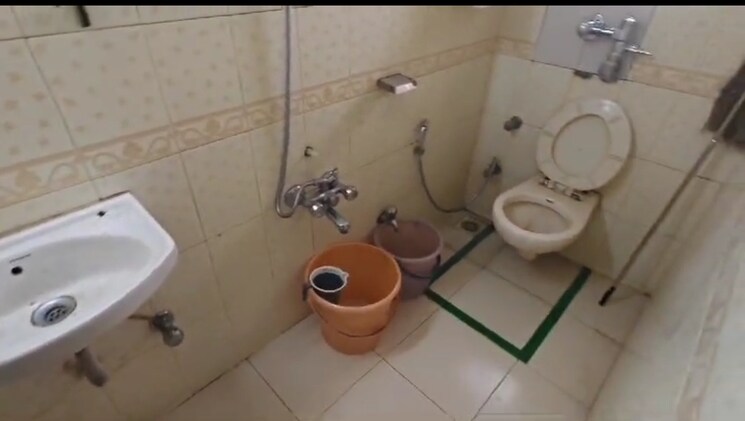 Bathroom, sonal-link-residency 3 Bedroom 1400 Sq.Ft. Apartment In Malad West Mumbai 8179315