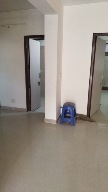 Building Lobby in 3 BHK Builder Floor at Sector 28 – for Rent