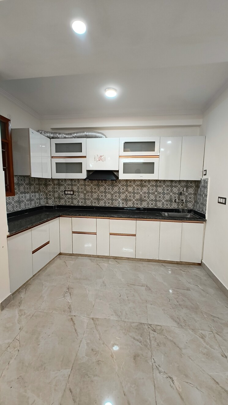 Kitchen, palm-residency-chhatarpur 3 Bedroom 1500 Sq.Ft. Builder Floor In Chattarpur Delhi 8179356