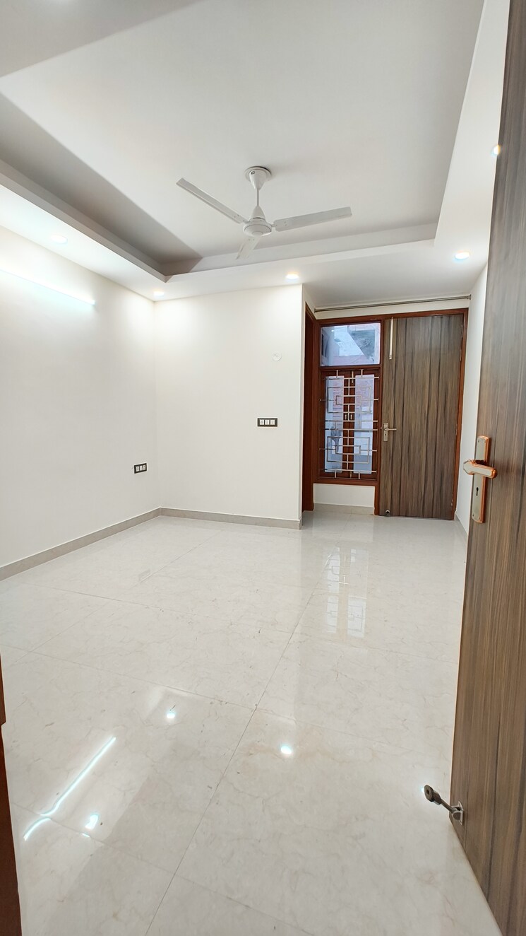 Room, palm-residency-chhatarpur 3 Bedroom 1500 Sq.Ft. Builder Floor In Chattarpur Delhi 8179356