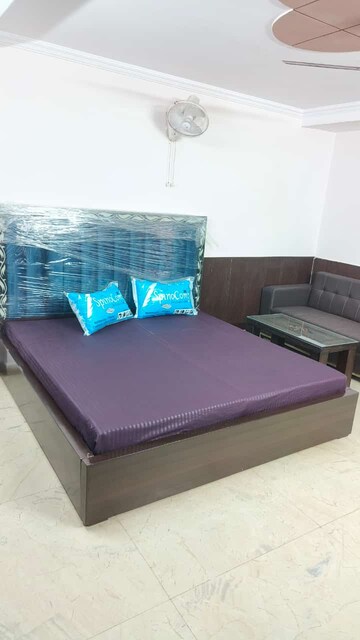 Bedroom in 1 RK Builder Floor at Subhash Nagar – for Rent