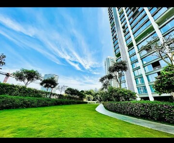 3 BHK Apartment – Garden View at Oberoi Realty Esquire, Goregaon East - for Sale