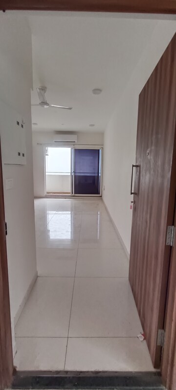 Room in 3 BHK Apartment at Sector 19, Dwarka – for Sale