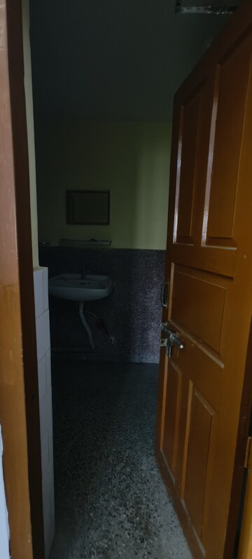 Furnished Amenities in 1 BHK Apartment at Hinoo – for Rent