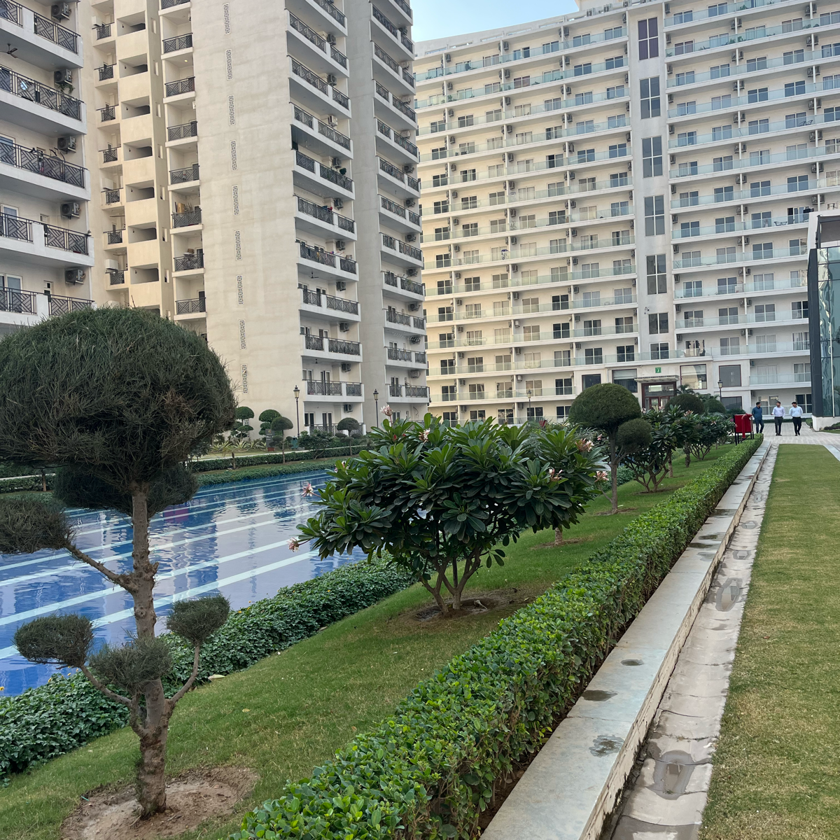 3 BHK 1789 Sq.Ft. Apartment in Central Park Flower Valley Aqua Front Towers