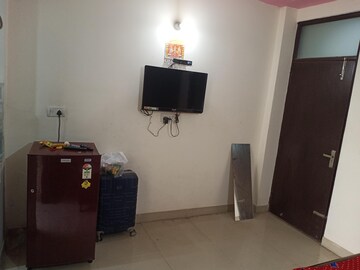Living Room in 3 BHK Builder Floor at Rohini Sector 8 – for Rent