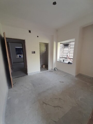 Room in 3 BHK Builder Floor at Roy Bahadur Road – for Sale