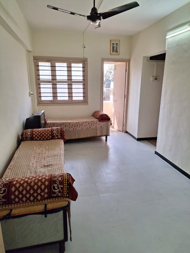 Room, indira nagar 1 Bedroom 620 Sq.Ft. Apartment In Indira Nagar Nashik 8179580