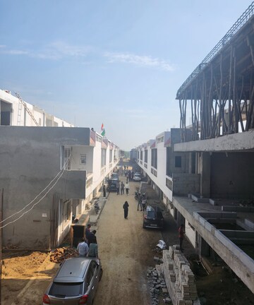 3 BHK Builder Floor – Exterior View View at Sector 10 Greater Noida - for Sale