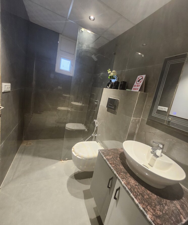 Bathroom, sector 10 greater noida 3 Bedroom 1390 Sq.Ft. Builder Floor In Sector 10 Greater Noida Greater Noida 8179594