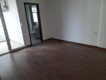 Room in 4 BHK Builder Floor at DLF Garden City Plots I, Sector 91 – for Sale