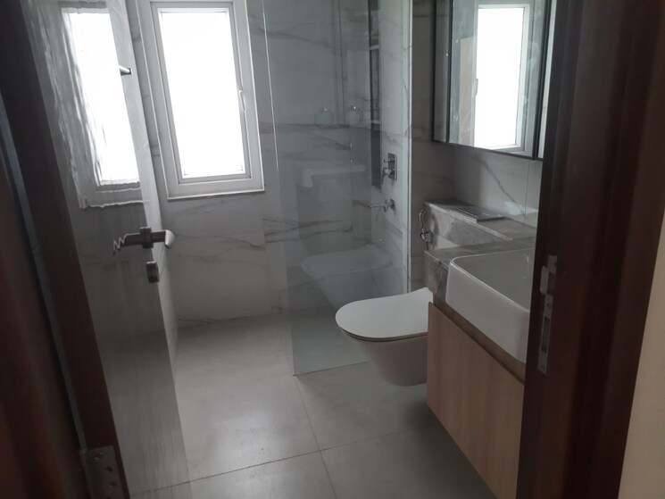 Bathroom, dlf-garden-city-plots-i 4 Bedroom 283 Sq.Yd. Builder Floor In Sector 91 Gurgaon 8179587
