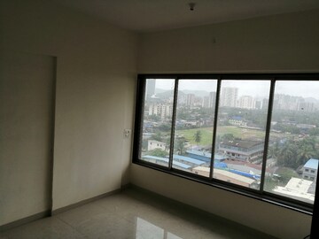 Room in 2 BHK Apartment at Swastik Sapphire, Vikhroli East – for Rent