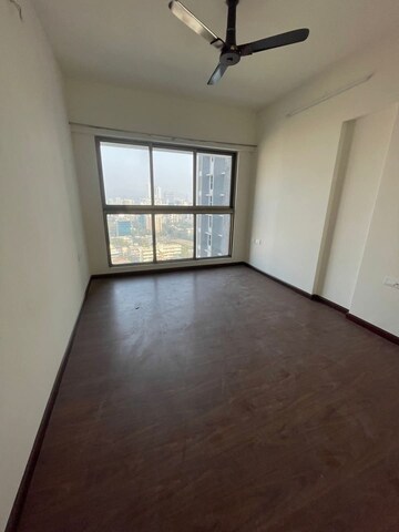 Room in 3 BHK Apartment at Rajesh Raj Infinia, Malad West – for Rent