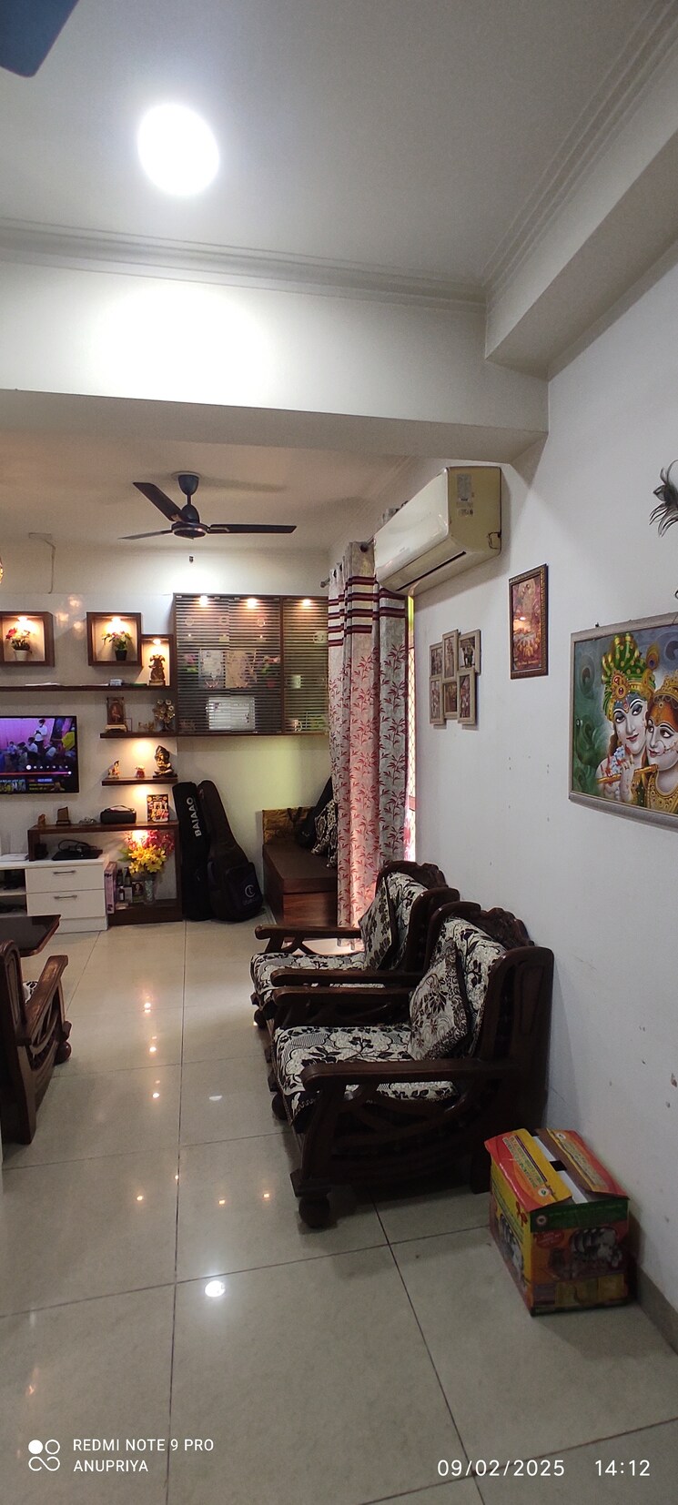 Living Room, gaur-city-2-16th-avenue 2.5 Bedroom 1290 Sq.Ft. Apartment In Sector 16c Greater Noida Greater Noida 8179668