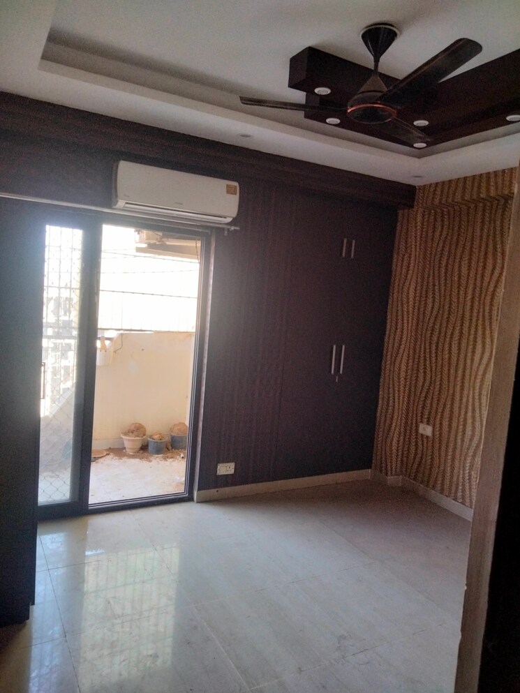 Room, charms-castle 3 Bedroom 1500 Sq.Ft. Apartment In Raj Nagar Extension Ghaziabad 8179687