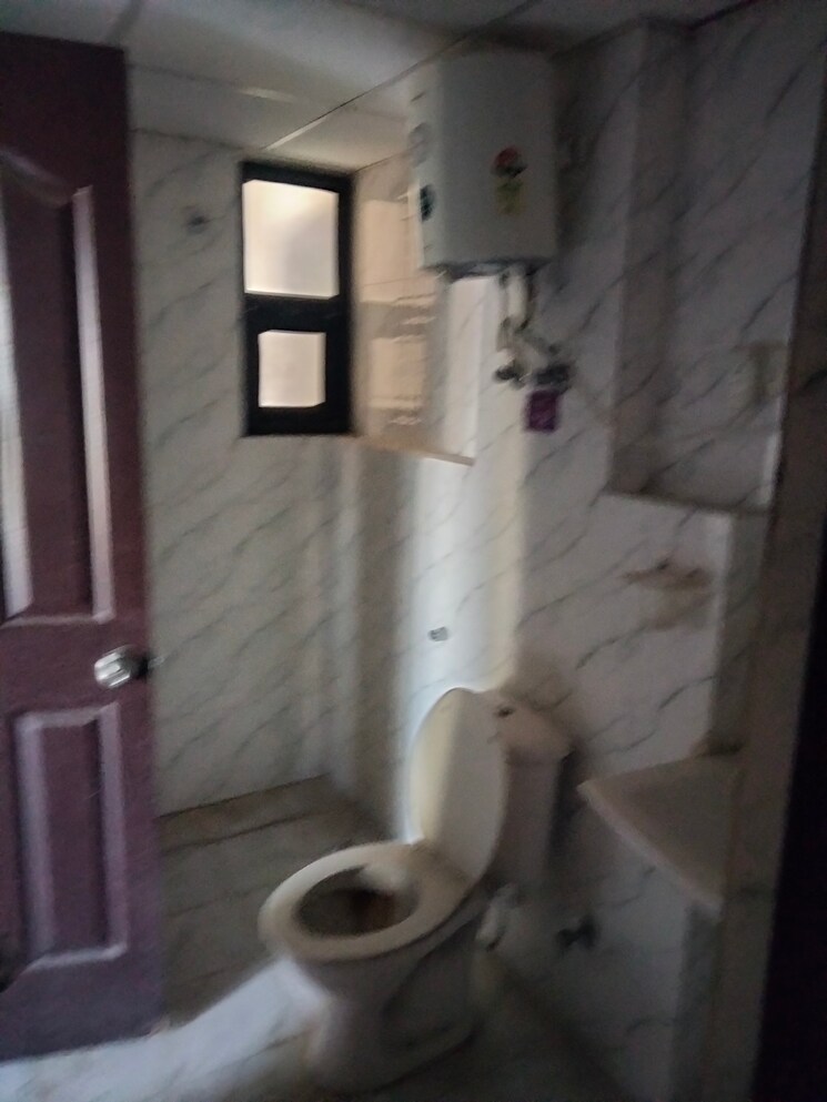 Bathroom, charms-castle 3 Bedroom 1500 Sq.Ft. Apartment In Raj Nagar Extension Ghaziabad 8179687