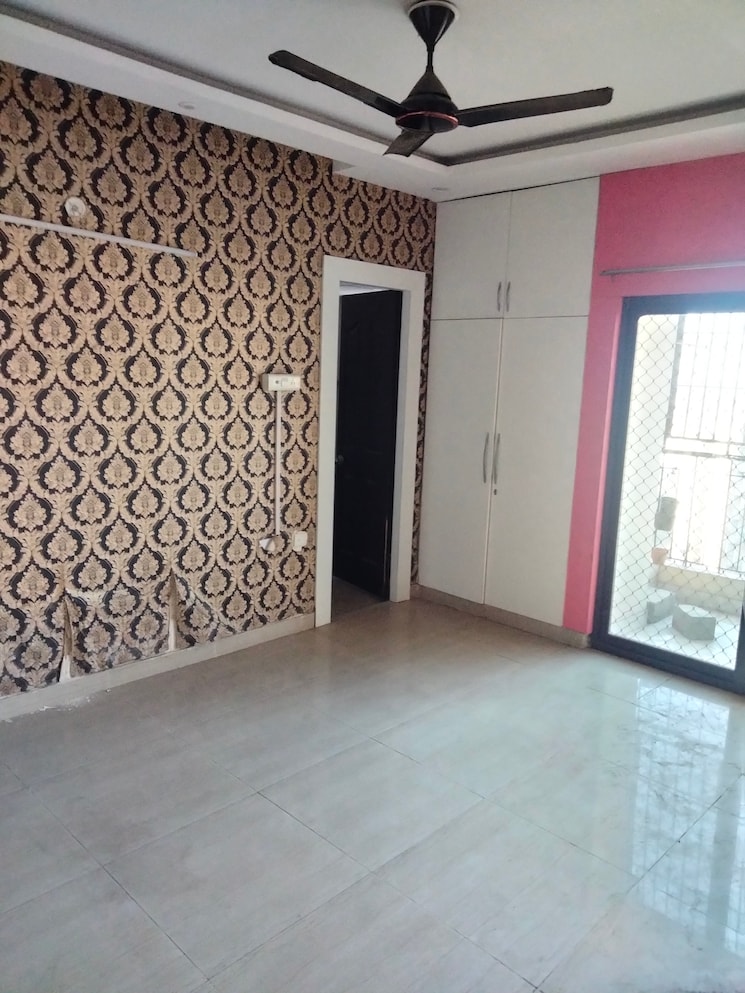 Room, charms-castle 3 Bedroom 1500 Sq.Ft. Apartment In Raj Nagar Extension Ghaziabad 8179687