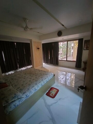 Bedroom in 4 BHK Apartment at Oberoi Realty Esquire, Goregaon East – for Rent