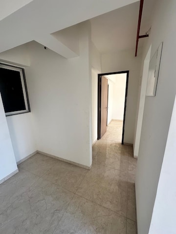 Room in 1 BHK Apartment at Poddar Spraha Diamond, Chembur – for Rent