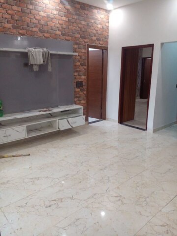 Room in 6 BHK Independent House at Peer Mucchalla – for Sale