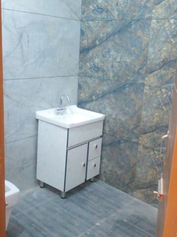 Bathroom in 6 BHK Independent House at Peer Mucchalla – for Sale