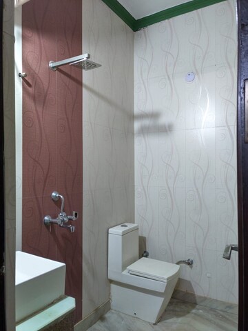Bathroom in 3 BHK Apartment at Eros Wembley Estate, Sector 50 – for Rent