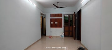 Room in 2 BHK Apartment at Datar Colony – for Rent