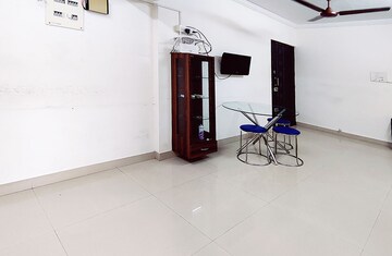 Cupboard in  Pg at Andheri East – for Rent