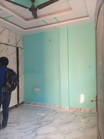 Room in 2 BHK Builder Floor at Rohini Sector 25 – for Sale