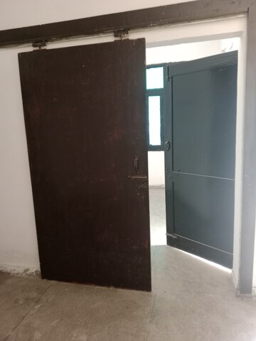 Room in 2 BHK Independent House at Sector 13 – for Rent