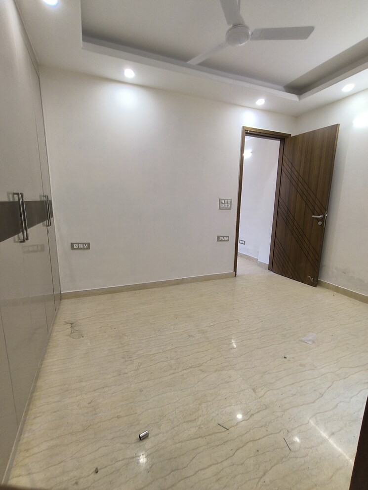 Room, malviya nagar 2 Bedroom 100 Sq.Yd. Builder Floor In Malviya Nagar Delhi 8179974