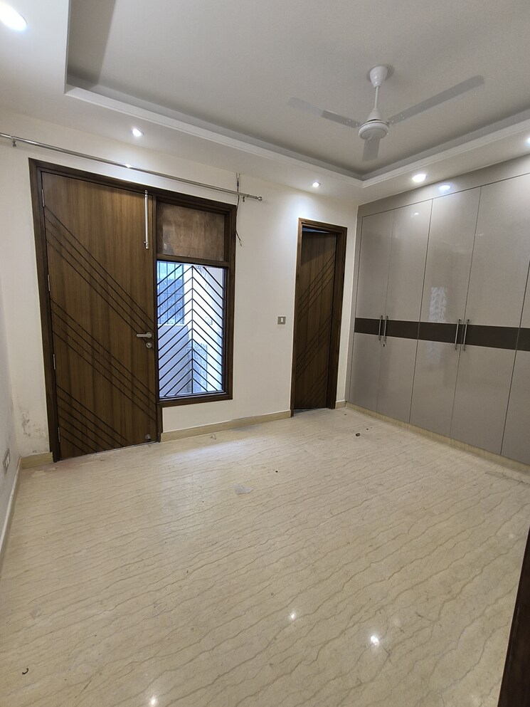 Room, malviya nagar 2 Bedroom 100 Sq.Yd. Builder Floor In Malviya Nagar Delhi 8179974