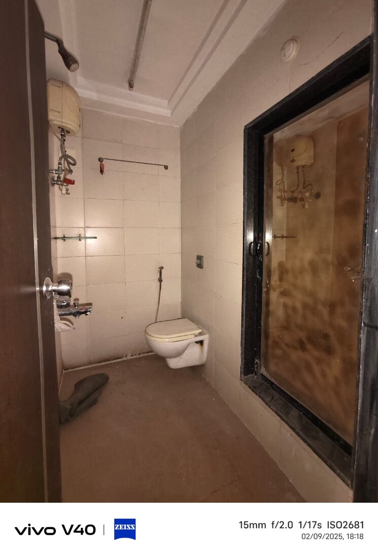 Bathroom, gahlot-majesty-and-avenue-chs 3 Bedroom 1771 Sq.Ft. Apartment In Nerul Navi Mumbai 8180044