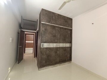 Furnished Amenities in 3 BHK Apartment at Kondapur – for Rent