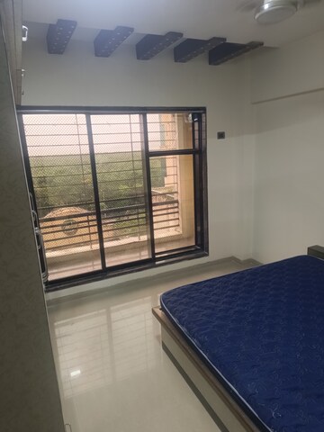 Master Bedroom in 3.5 BHK Apartment at Sector 50 – for Rent