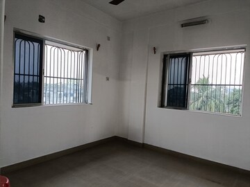 Room in 3 BHK Apartment at Parnasree Pally – for Sale