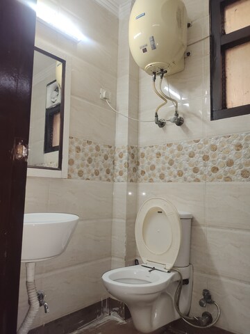 Bathroom in 2 BHK Builder Floor at Lajpat Nagar 4 – for Rent