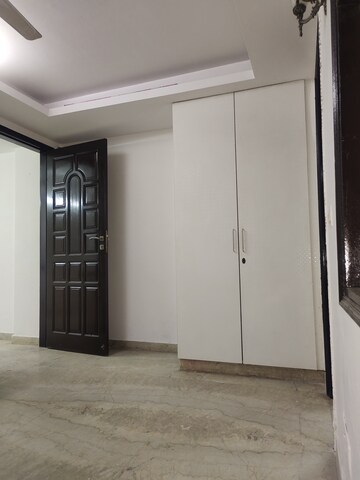Furnished Amenities in 2 BHK Builder Floor at Lajpat Nagar 4 – for Rent