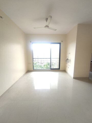 Room in 1 BHK Apartment at Veena Dynasty, Vasai East – for Rent