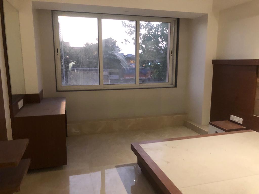 2 BHK Apartment For Sale in Rustomjee Azziano Wing D