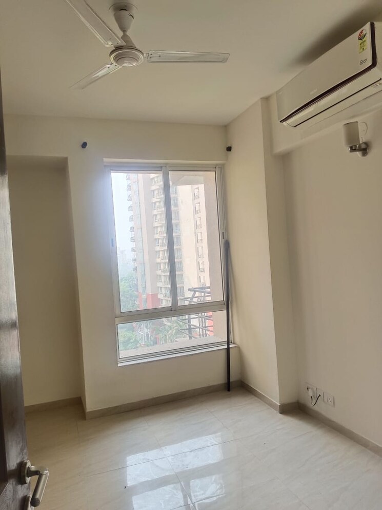 Room, tata-primanti-phase-2 3 Bedroom 2550 Sq.Ft. Apartment In Sector 72 Gurgaon 8180187