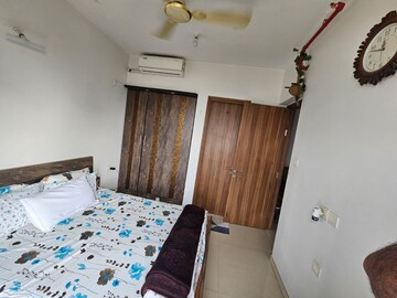 Furnished Amenities in 2 BHK Apartment at Kalpataru The Sunrise, Kolshet Road – for Rent