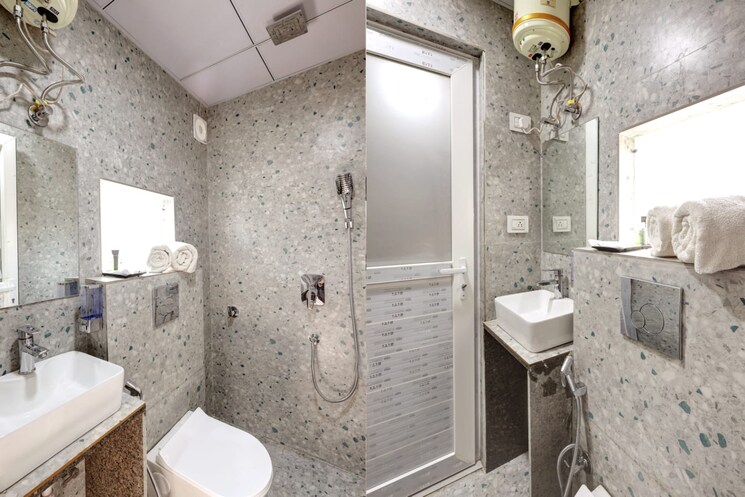 Bathroom, sector 56 2 Bedroom 1200 Sq.Ft. Independent House In Sector 56 Gurgaon 8180091