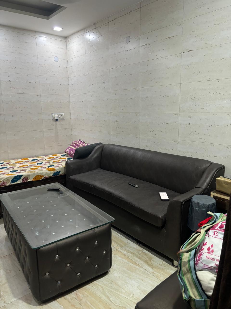 1.5 BHK + Pooja Room,Servant Room,Study Room Apartment For Sale in Block  A6 Paschim Vihar 