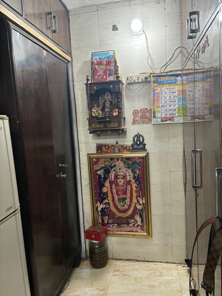 Other, paschim vihar 1.5 Bedroom 50 Sq.Yd. Apartment In Paschim Vihar Delhi 8180279