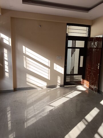 Room in 2 BHK Apartment at Penta Homes, Vip Road – for Rent